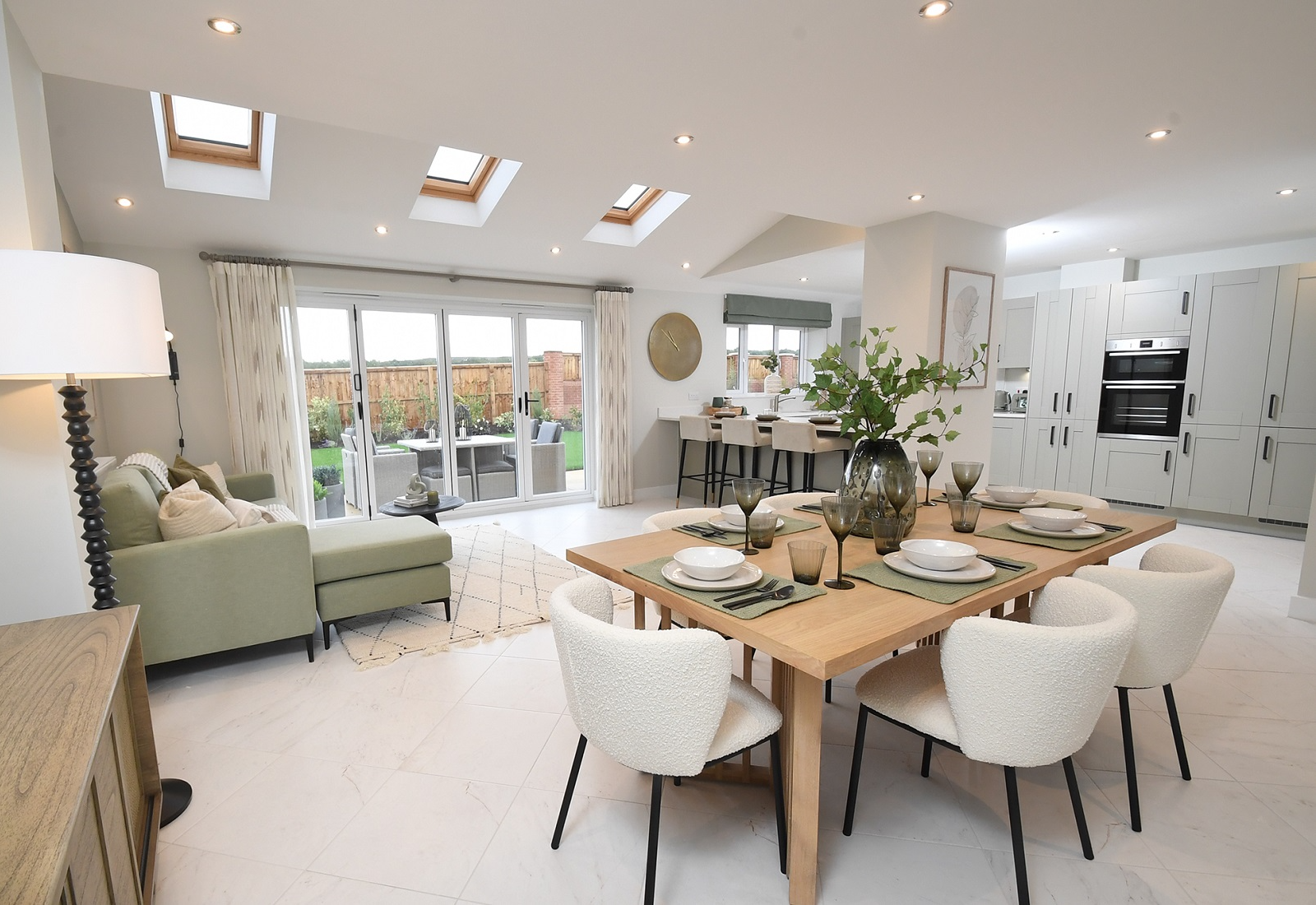 £20,000 Cash Incentive* on 4 & 5 bedroom detached homes!