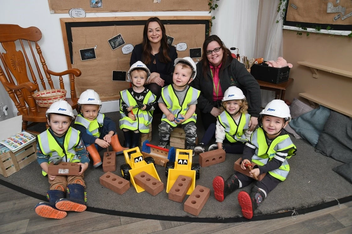 Children in Maltby enjoy construction play thanks to Jones Homes&#8217; donation